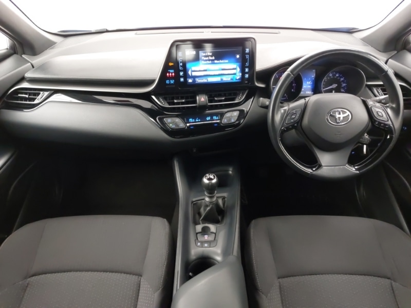 Used Toyota C-HR 2018 for sale - 76465158: Photo 2