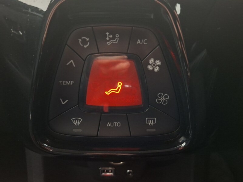 Used Toyota AYGO 2015 for sale - 78163900: Photo 13