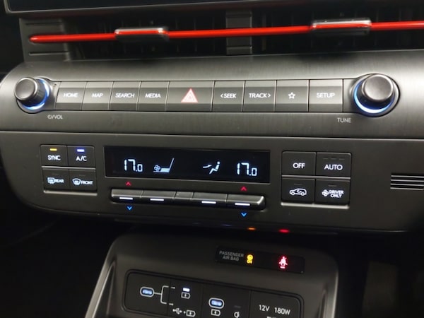 Used Hyundai KONA 2024 for sale - 76160739: Photo 13