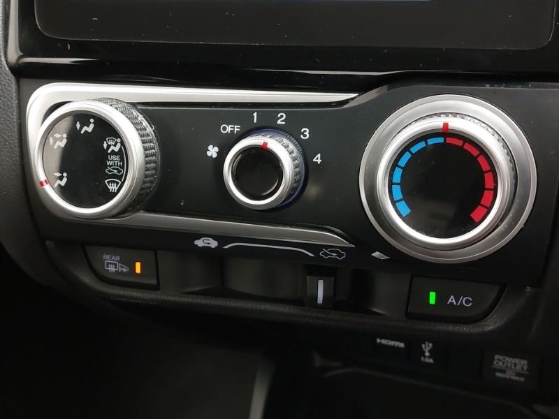 Used Honda Jazz 2018 for sale - 76924989: Photo 13