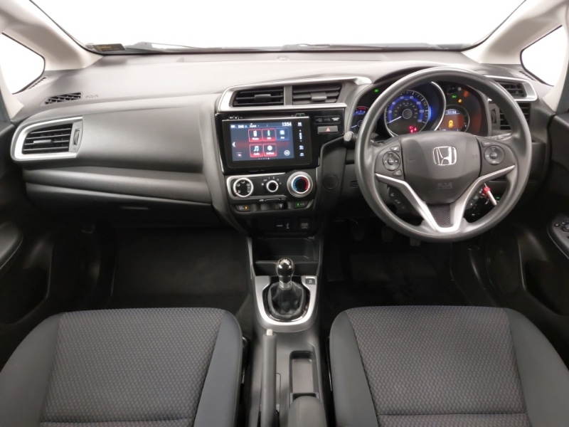 Used Honda Jazz 2018 for sale - 76924989: Photo 2