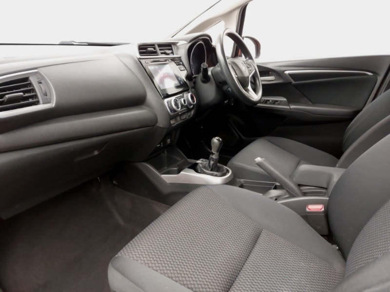 Used Honda Jazz 2018 for sale - 76924989: Photo 5