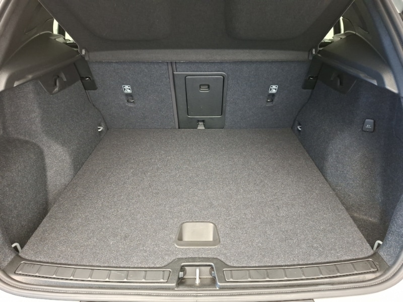 Used Volvo XC40 2024 for sale - 78085195: Photo 8