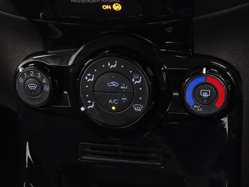 Used Ford Fiesta 2016 for sale - 76651452: Photo 13