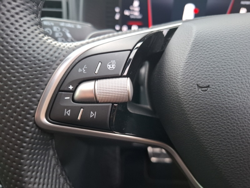 Used Skoda Karoq 2024 for sale - 77767217: Photo 16