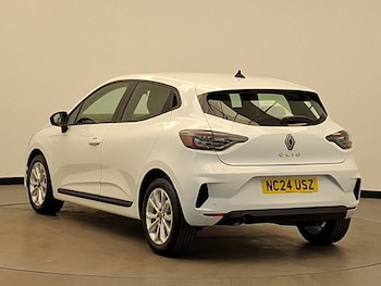 Used Renault Clio 2024 for sale - 79011341: Photo