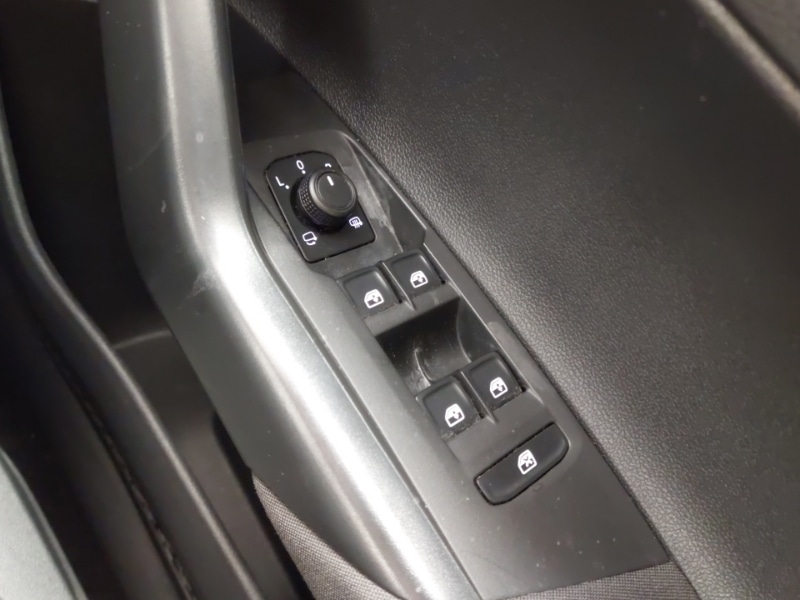 Used Volkswagen Polo 2023 for sale - 76478398: Photo 18