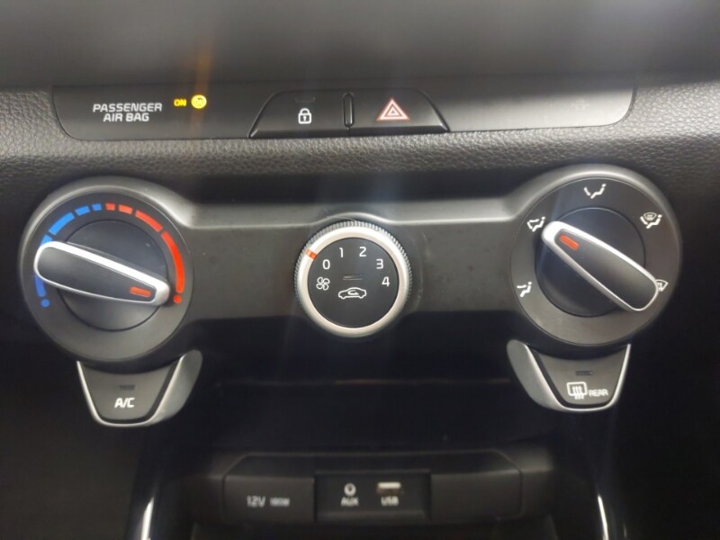 Used Kia Stonic 2020 for sale - 76683576: Photo 13