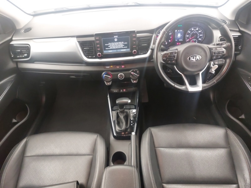 Used Kia Stonic 2020 for sale - 76683576: Photo 2