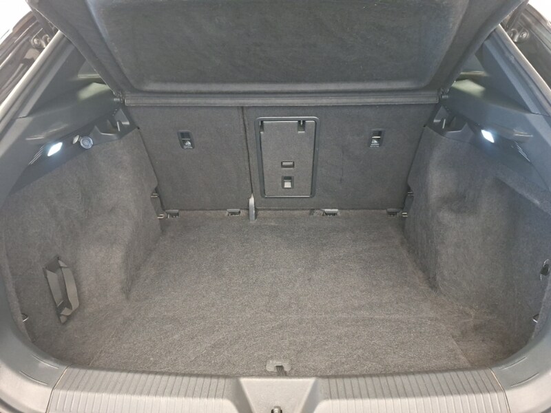 Used Volkswagen ID.4 2022 for sale - 78163873: Photo 8