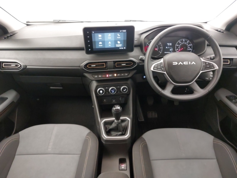 Used Dacia Sandero Stepway 2023 for sale - 76229945: Photo 2