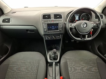 Used Volkswagen Polo 2017 for sale - 78550298: Photo