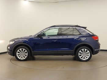 Used Volkswagen T-Roc 2019 for sale - 75562226: Photo