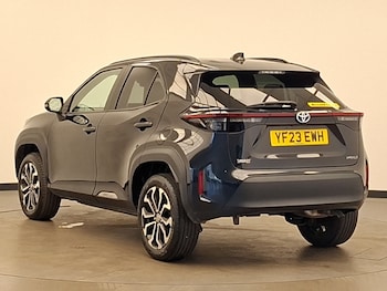 Used Toyota Yaris Cross 2023 for sale - 79343414: Photo