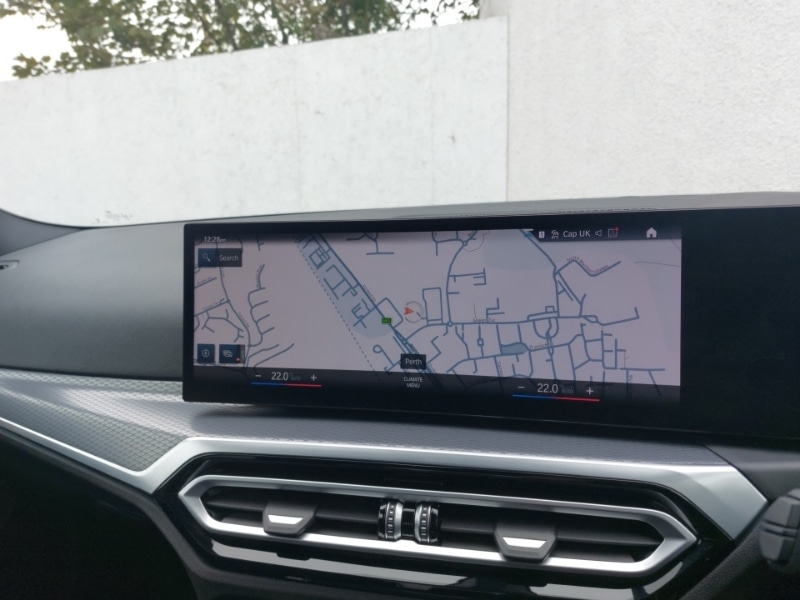 Used BMW 3 Series 2024 for sale - 76721786: Photo 11