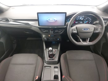 Used Ford Focus 2023 for sale - 76078362: Photo 2