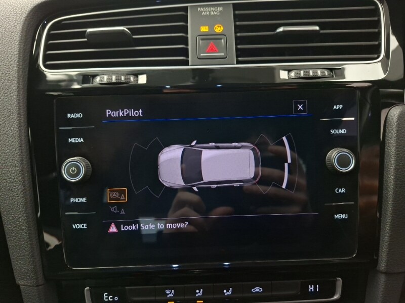 Used Volkswagen Golf 2018 for sale - 77299433: Photo 11