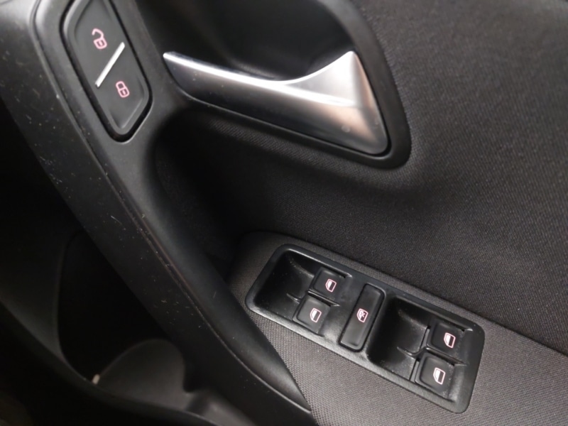 Used Volkswagen Polo 2015 for sale - 76763699: Photo 19