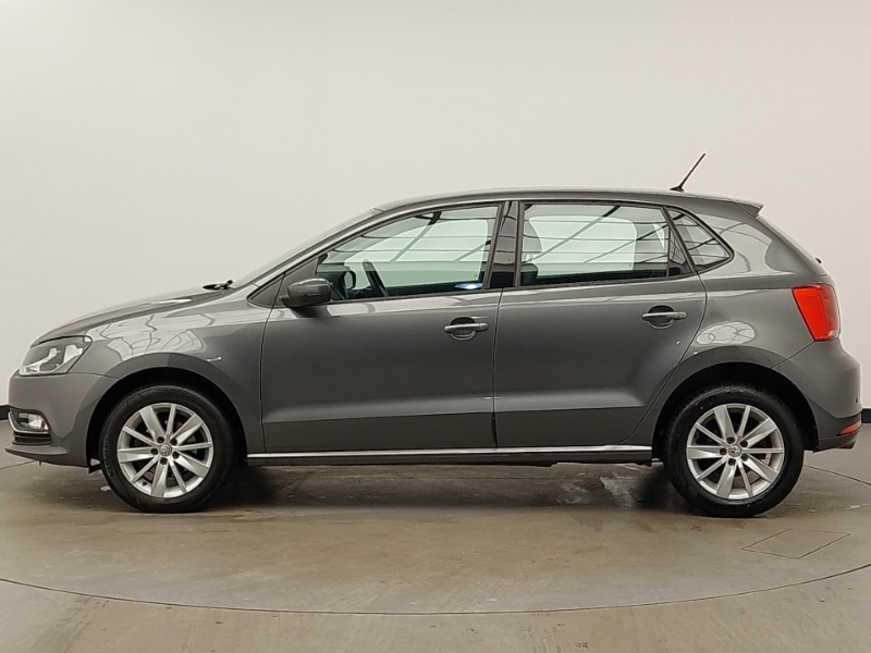 Used Volkswagen Polo 2015 for sale - 76763699: Photo 4