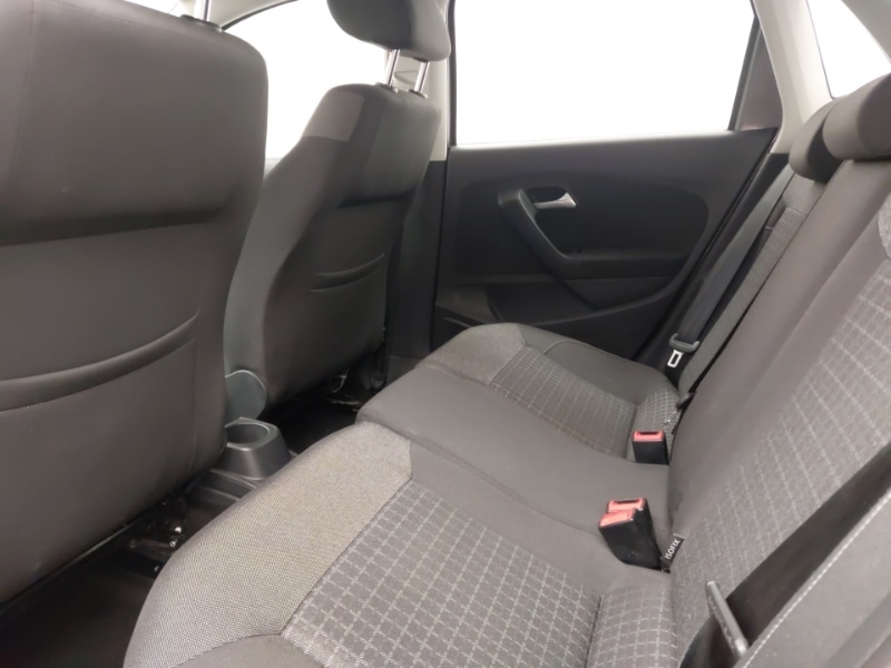 Used Volkswagen Polo 2015 for sale - 76763699: Photo 6