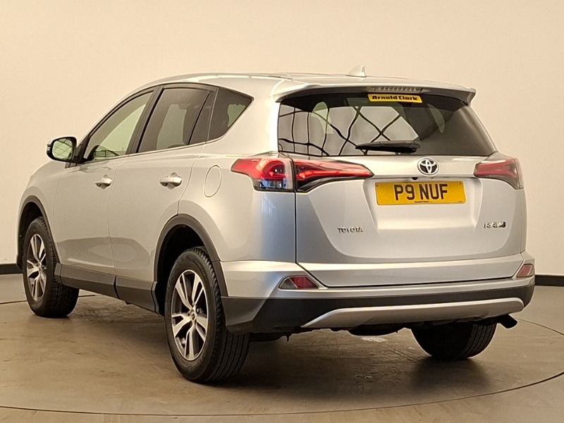 Used Toyota RAV4 2015 for sale - 77837622: Photo 3