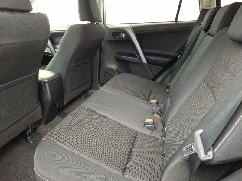 Used Toyota RAV4 2015 for sale - 77837622: Photo 6