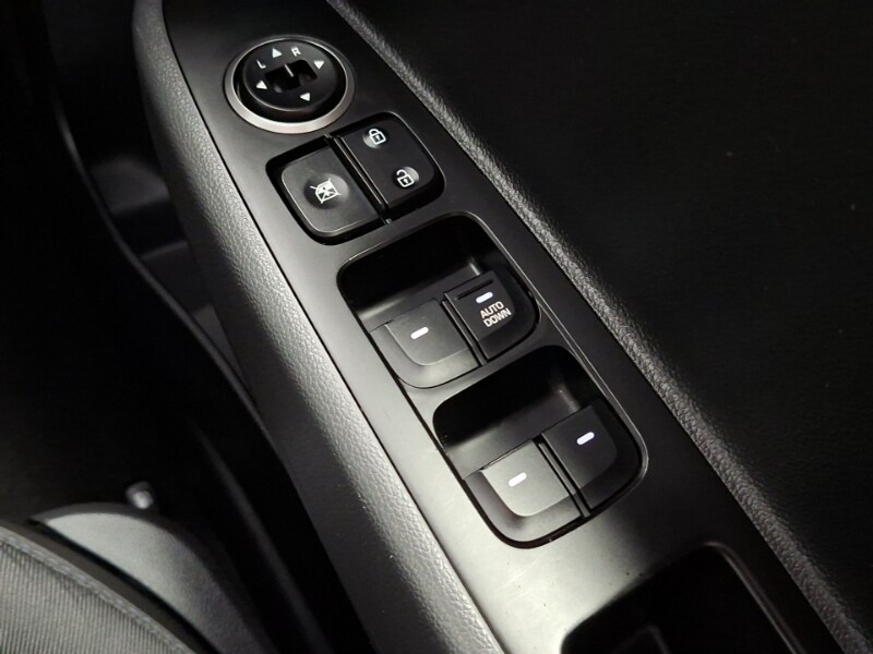 Used Hyundai i10 2019 for sale - 77004669: Photo 18