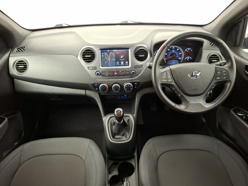 Used Hyundai i10 2019 for sale - 77004669: Photo 2