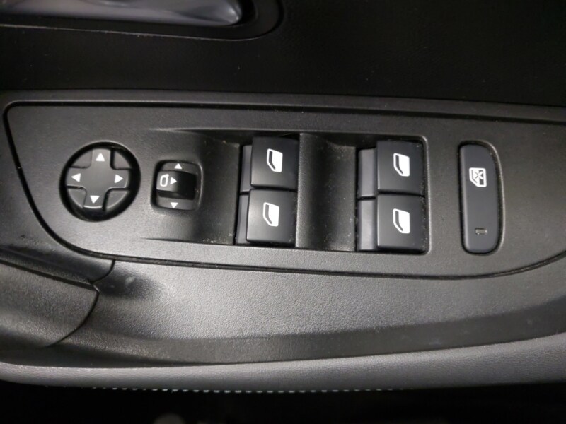 Used Peugeot 2008 2022 for sale - 76579356: Photo 12