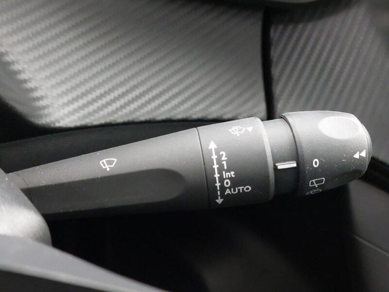 Used Peugeot 2008 2022 for sale - 76579356: Photo 15