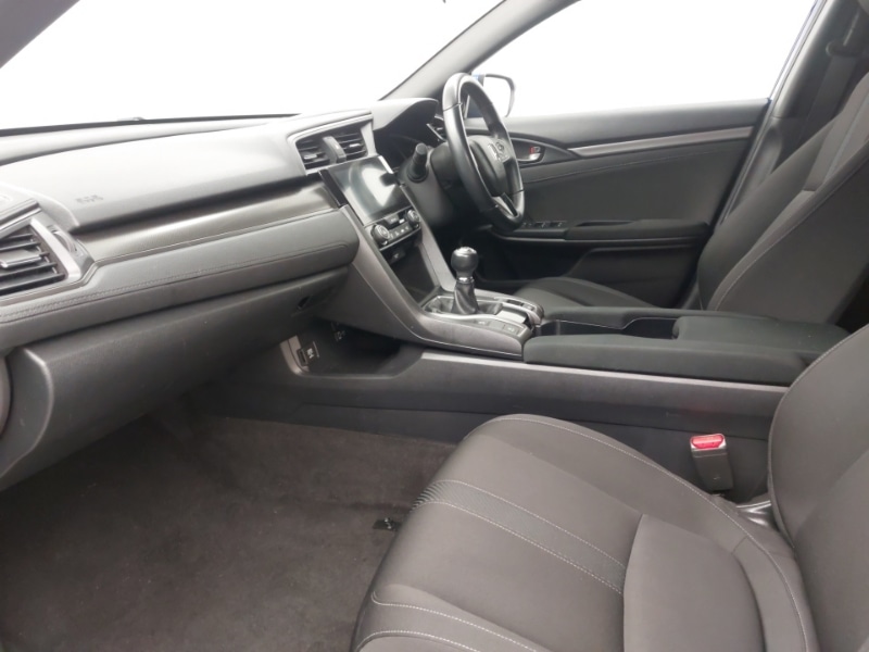 Used Honda Civic 2019 for sale - 76759005: Photo 5