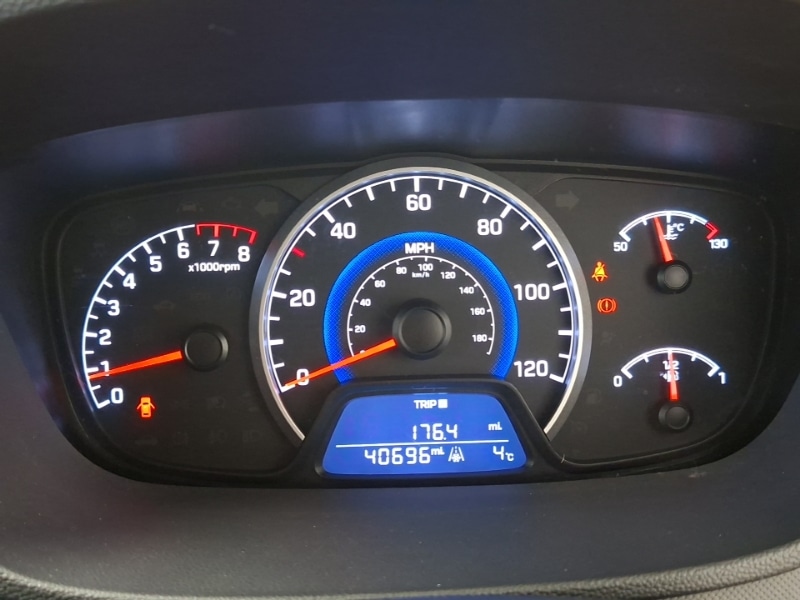 Used Hyundai i10 2018 for sale - 77579943: Photo 11