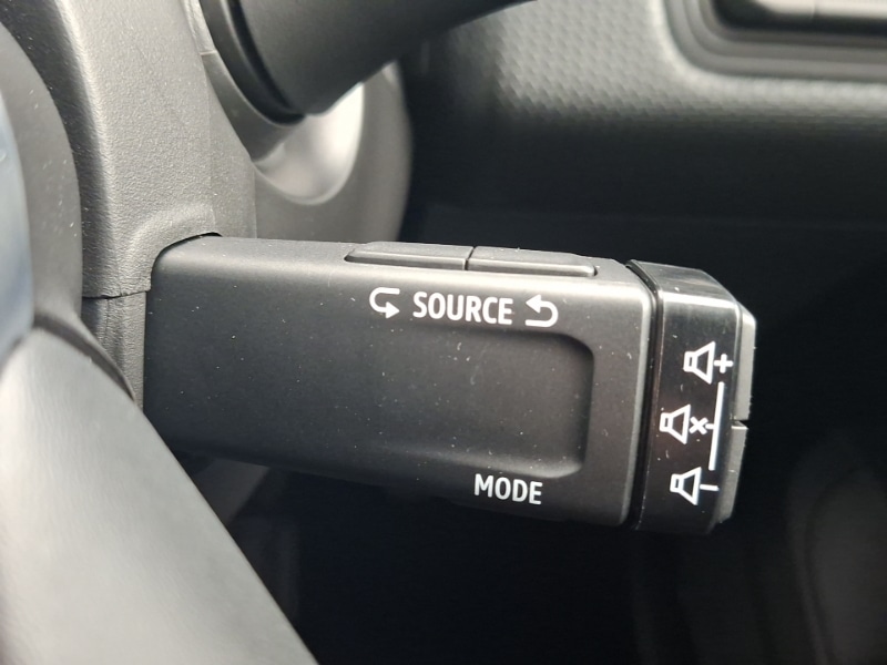 Used Renault Clio 2023 for sale - 78155776: Photo 16