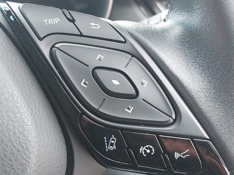 Used Toyota C-HR 2022 for sale - 76628652: Photo 16