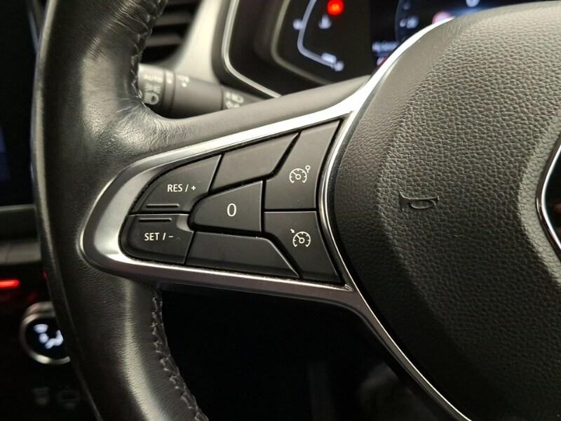 Used Renault Captur 2021 for sale - 77908110: Photo 17