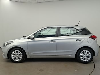 Used Hyundai i20 2017 for sale - 78243702: Photo
