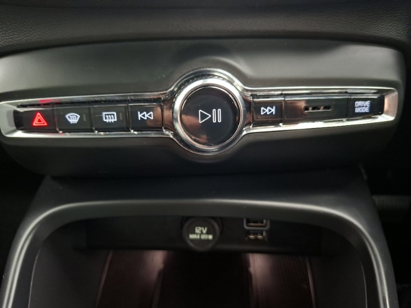 Used Volvo XC40 2022 for sale - 77165230: Photo 13