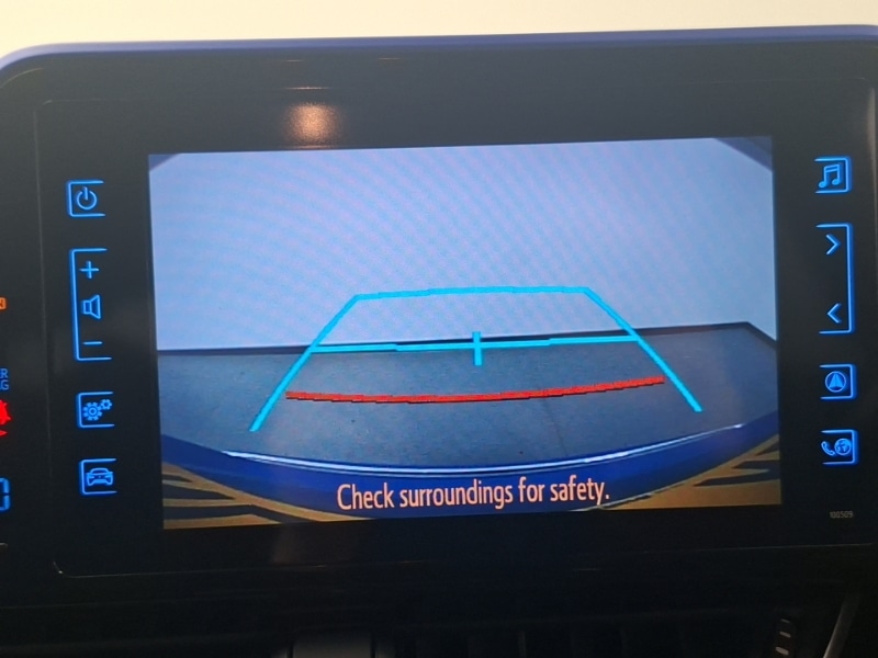 Used Toyota C-HR 2017 for sale - 77988008: Photo 11