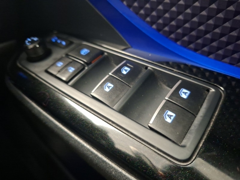 Used Toyota C-HR 2017 for sale - 77988008: Photo 19