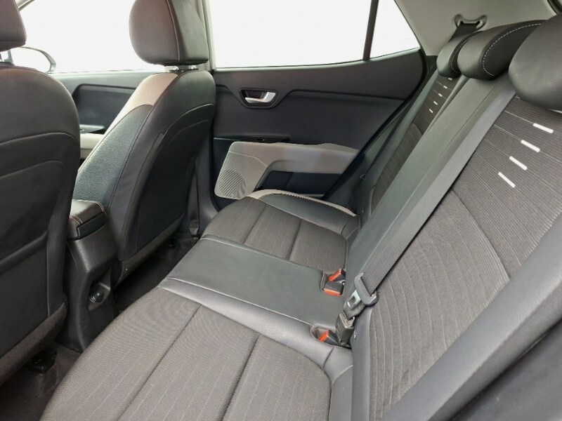 Used Kia Stonic 2019 for sale - 77651940: Photo 6