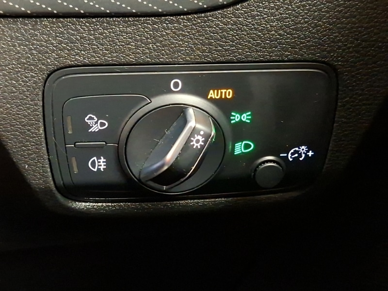 Used Audi Q2 2017 for sale - 77942726: Photo 17