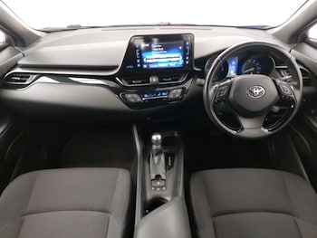 Used Toyota C-HR 2017 for sale - 75958977: Photo