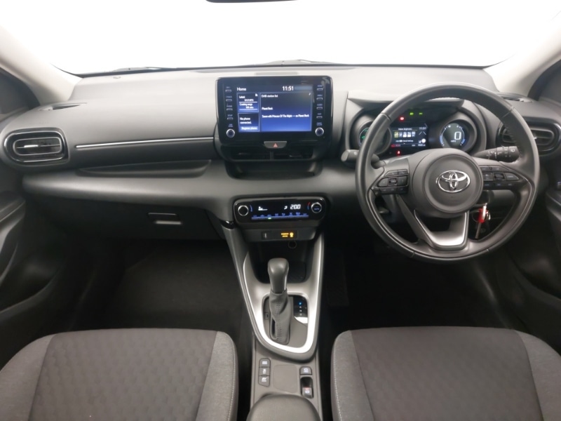 Used Toyota Yaris 2022 for sale - 76301785: Photo 2