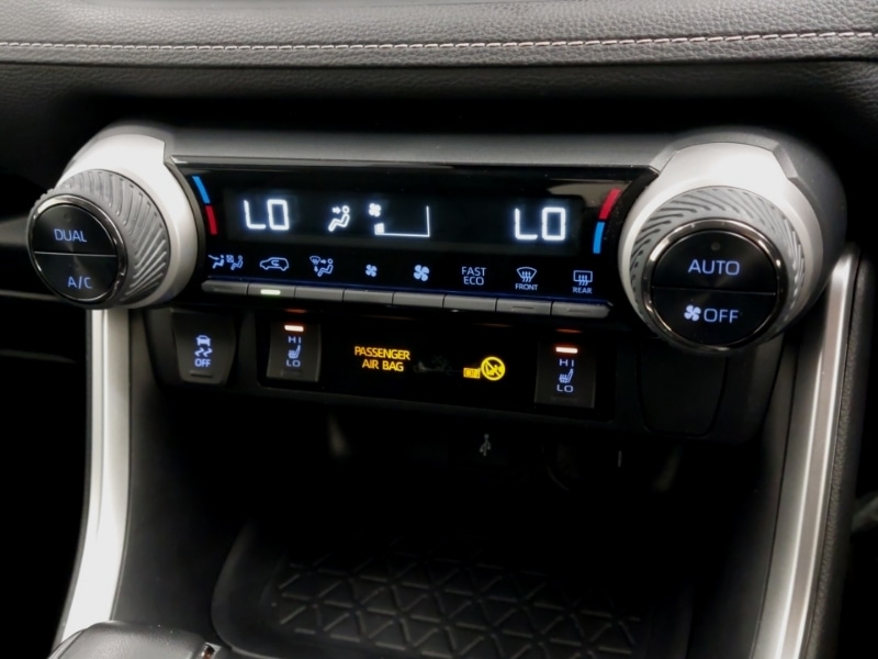 Used Toyota RAV4 2022 for sale - 76070999: Photo 13
