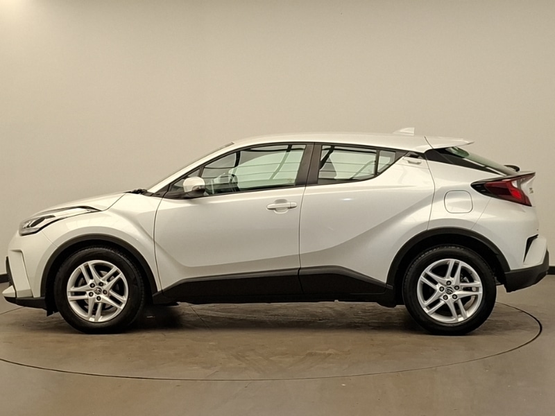 Used Toyota C-HR 2023 for sale - 78033180: Photo 4