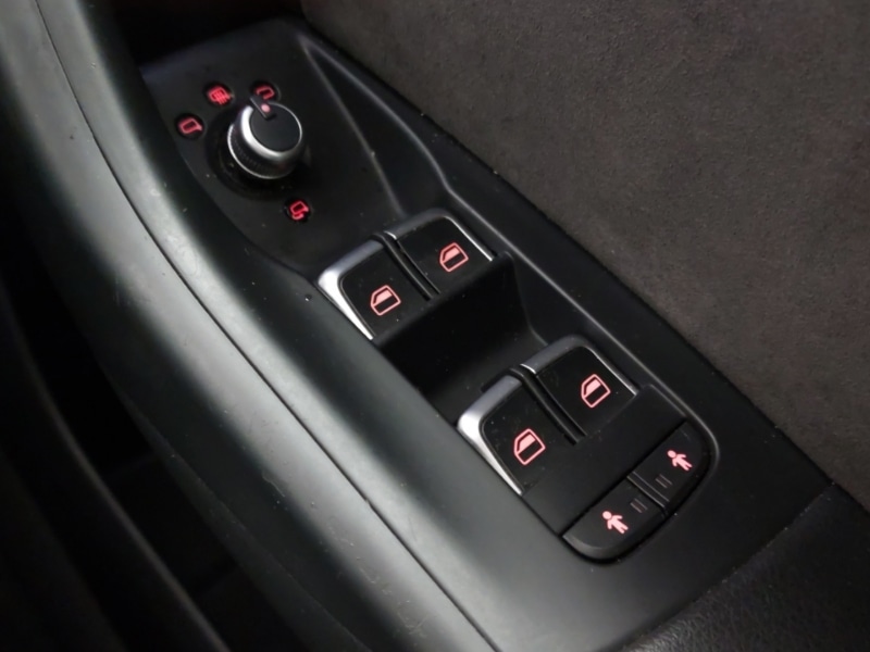 Used Audi Q3 2018 for sale - 76970324: Photo 18