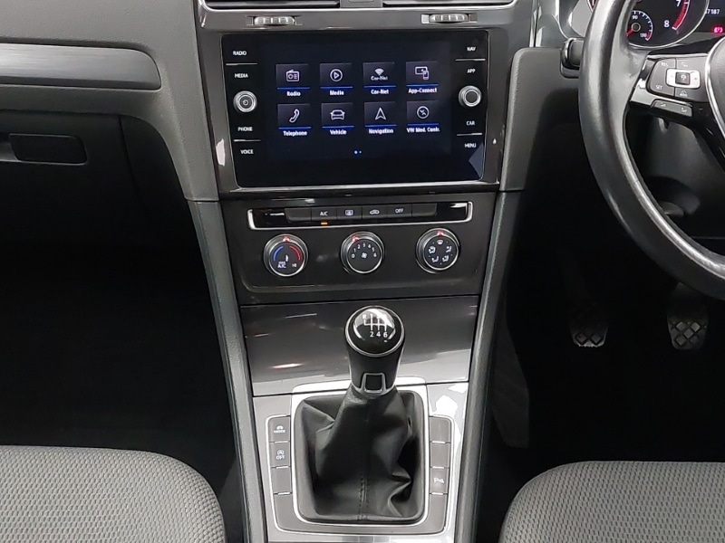 Used Volkswagen Golf 2017 for sale - 76683603: Photo 10