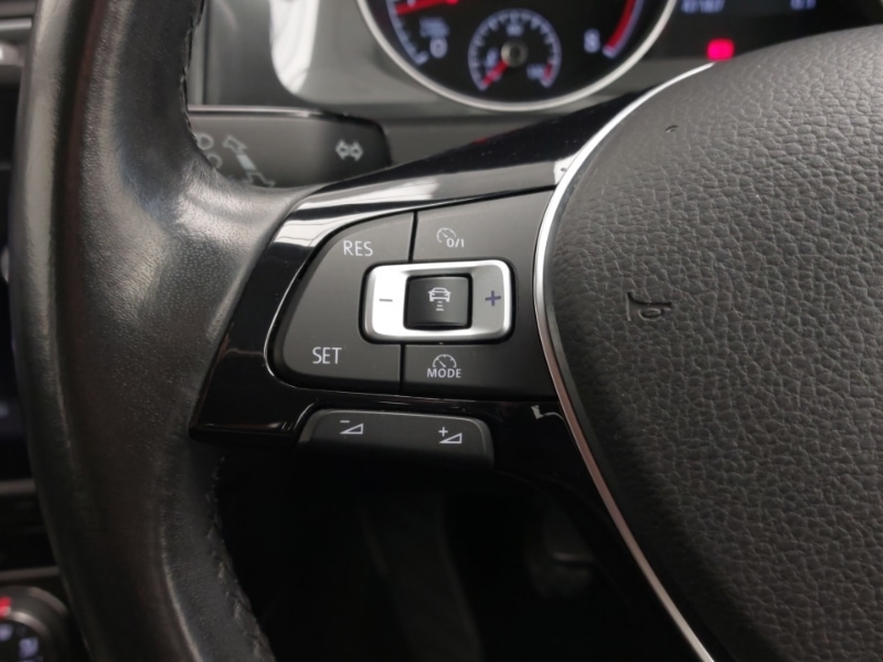 Used Volkswagen Golf 2017 for sale - 76683603: Photo 16