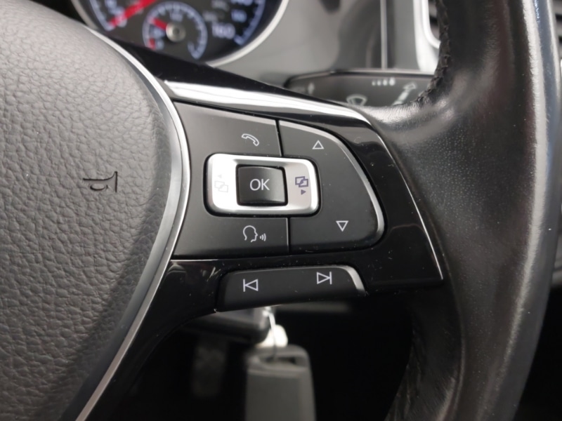 Used Volkswagen Golf 2017 for sale - 76683603: Photo 17