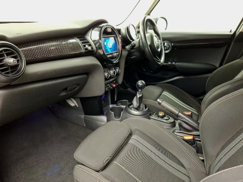 Used MINI Hatch 2019 for sale - 77750546: Photo 5